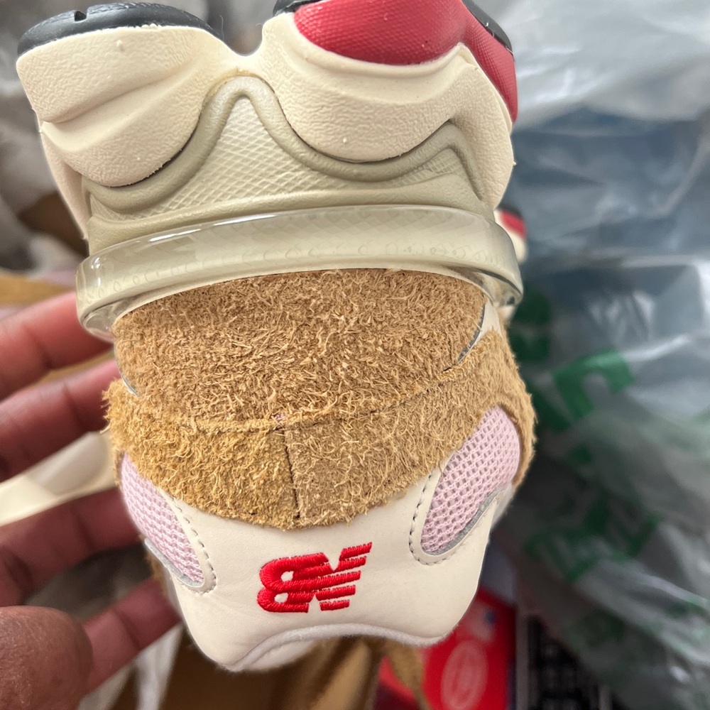 New Balance Tan and Pink Sneakers with Red Accents - Picture 9 of 11